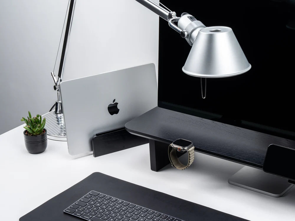 Dock per laptop in legno