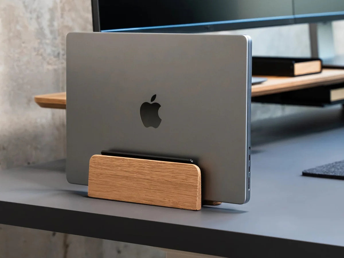 Dock per laptop in legno